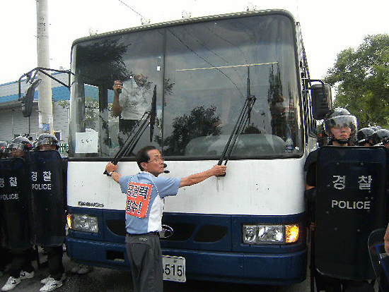 ���� ȣ�۹����� ���� ȫ��� �ǿ�